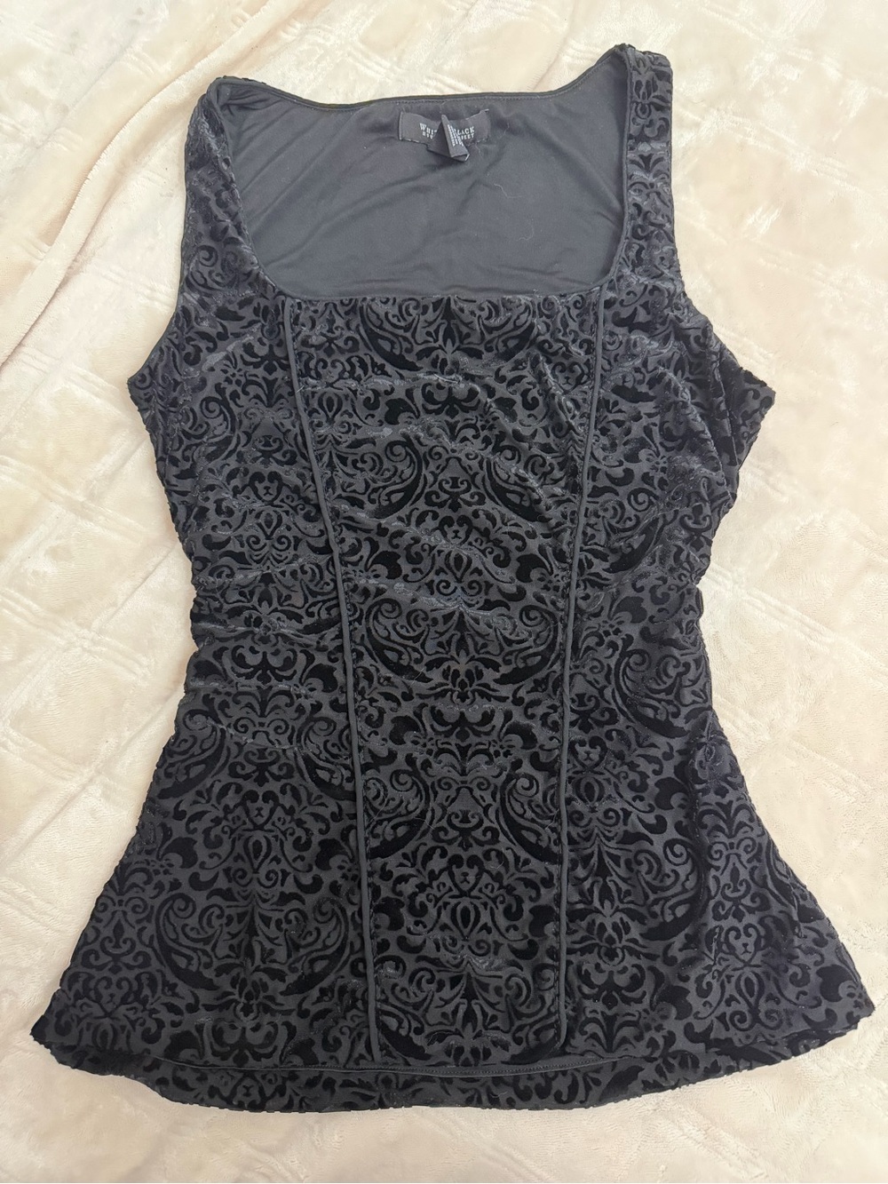 Velvet Scoop Neck Tank Top - Black
